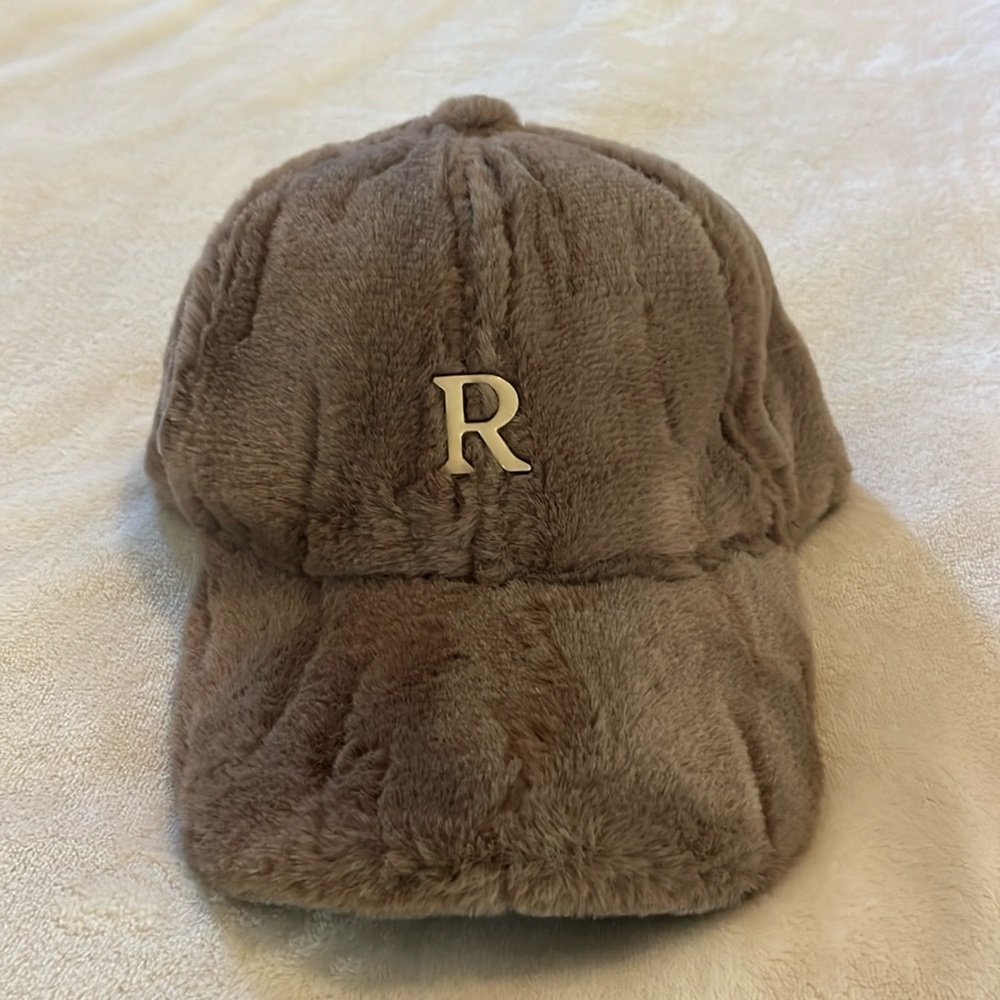 Furry Brown “R” Detail Winter Baseball Cap